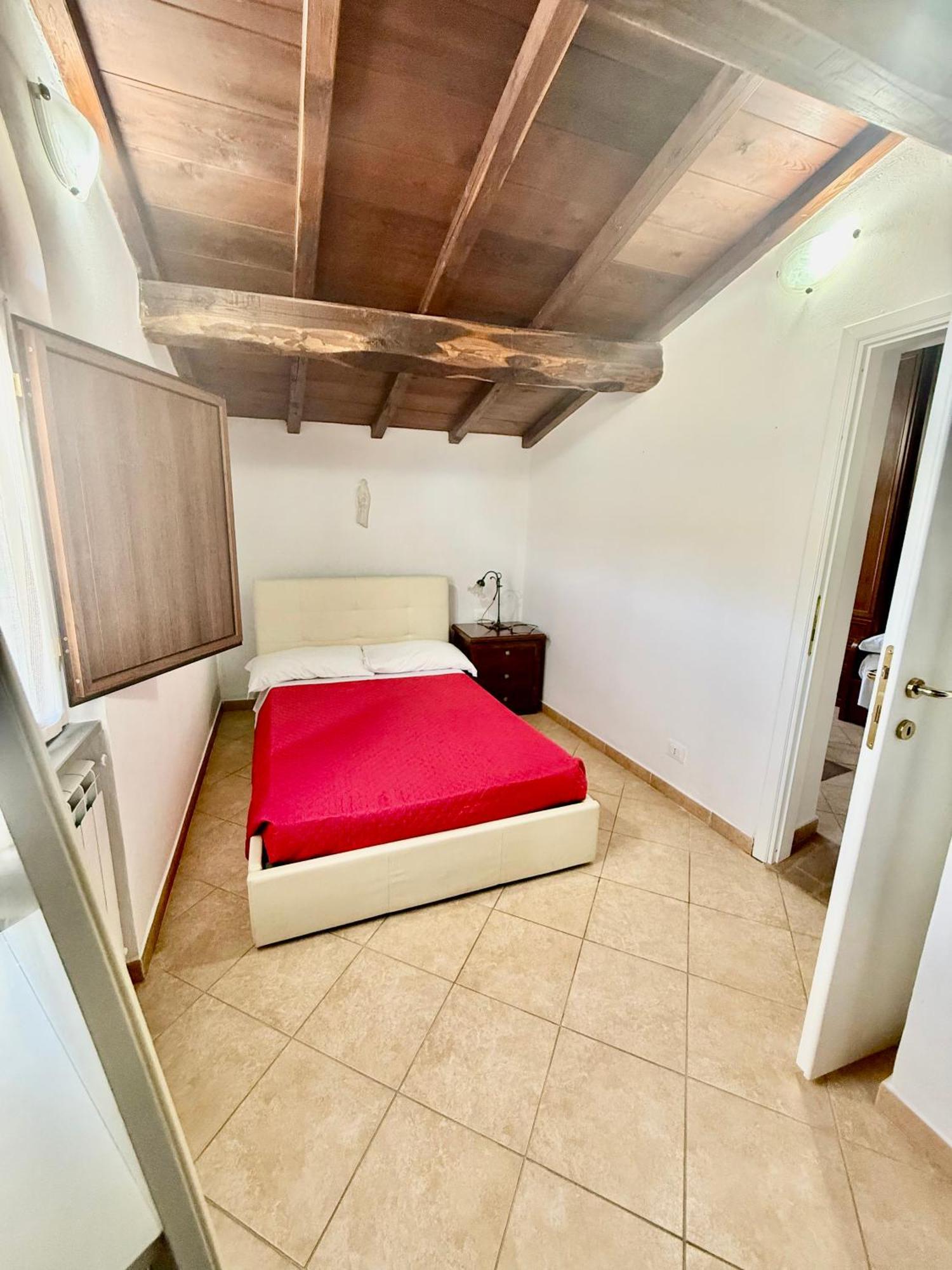Casa Vacanze Elena Rometta Zewnętrze zdjęcie