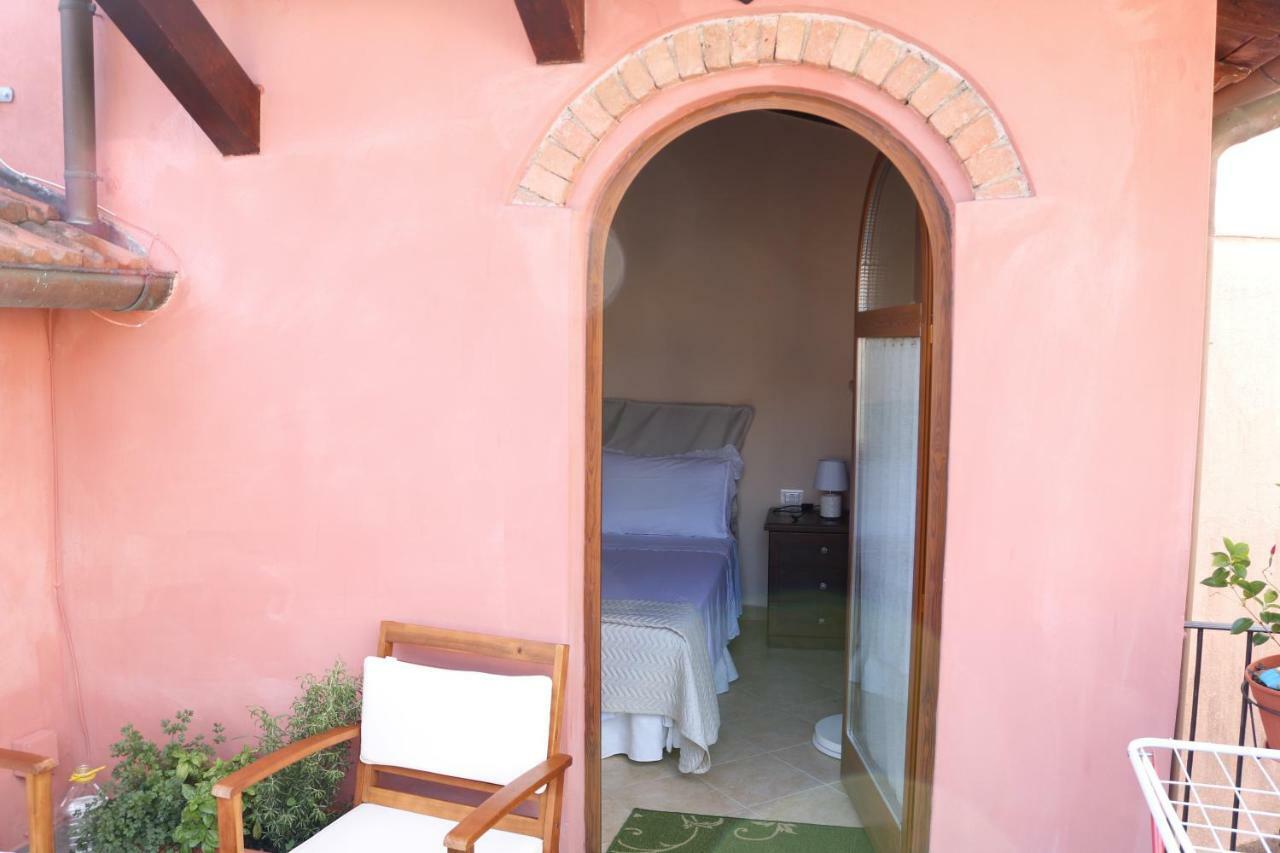 Casa Vacanze Elena Rometta Zewnętrze zdjęcie
