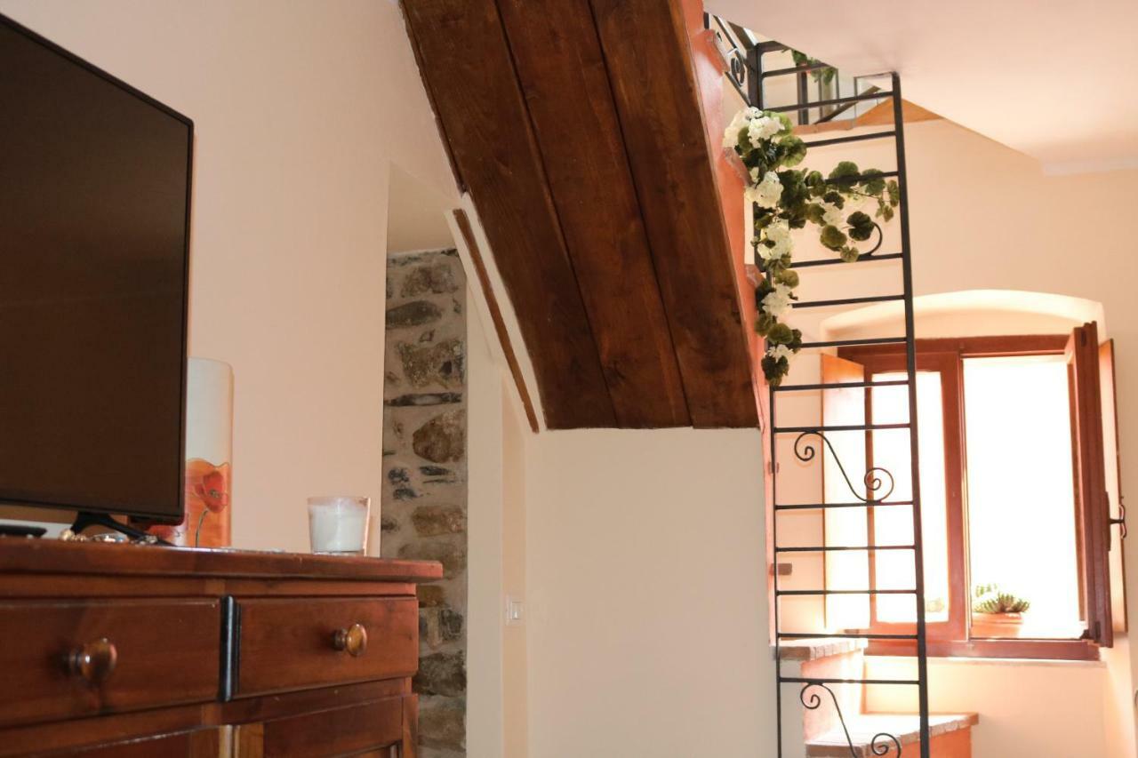 Casa Vacanze Elena Rometta Zewnętrze zdjęcie